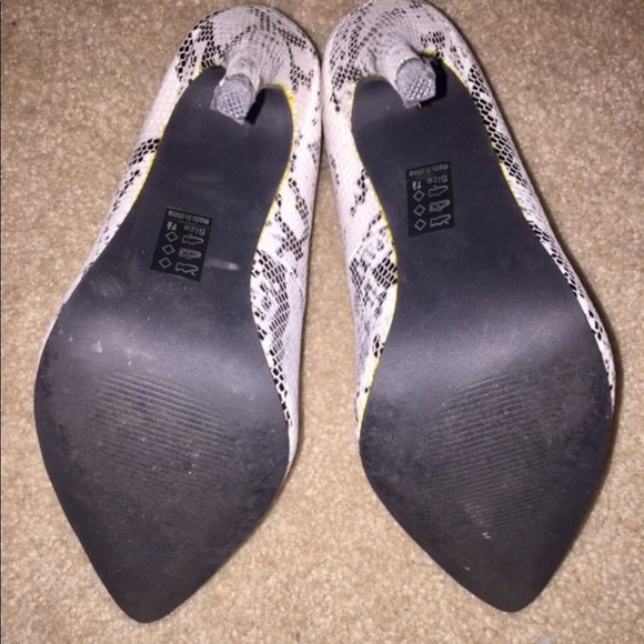 MICHAEL ANTONIO Heels NWOT Size 7.5 - Picture 4 of 4